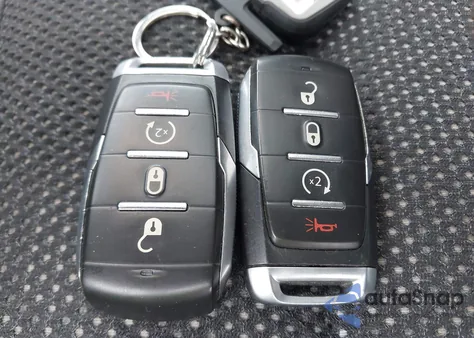 2021 Ram 1500 Big Horn 4X4 5'7 Box из США, поврежденный, VIN 1C6SRFFT0MN596407